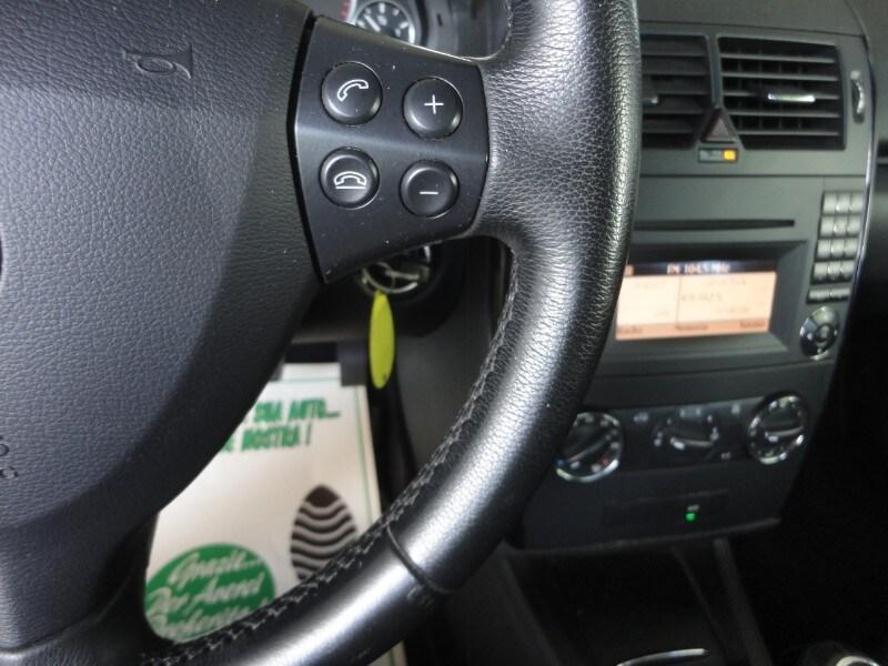 MERCEDES Classe A (W/C169) A 160 BlueEFFICIEN...