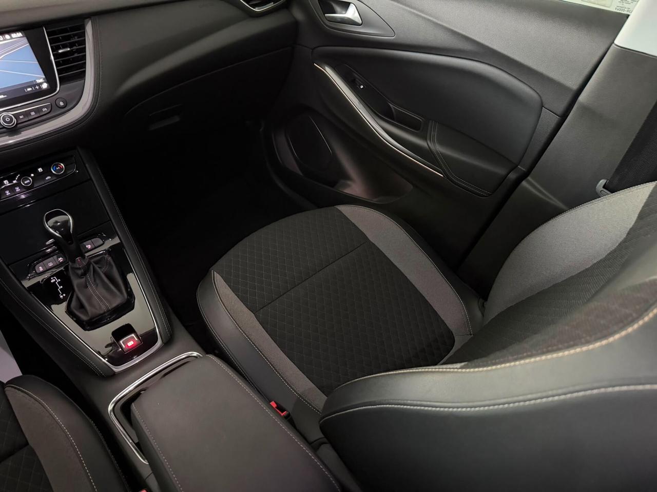Opel Grandland X 1.5 Ecotec 130Cv auto Ultimate - bicolore