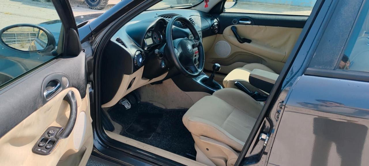 Alfa Romeo 147 1.9 JTD (120) 5 porte Collezione