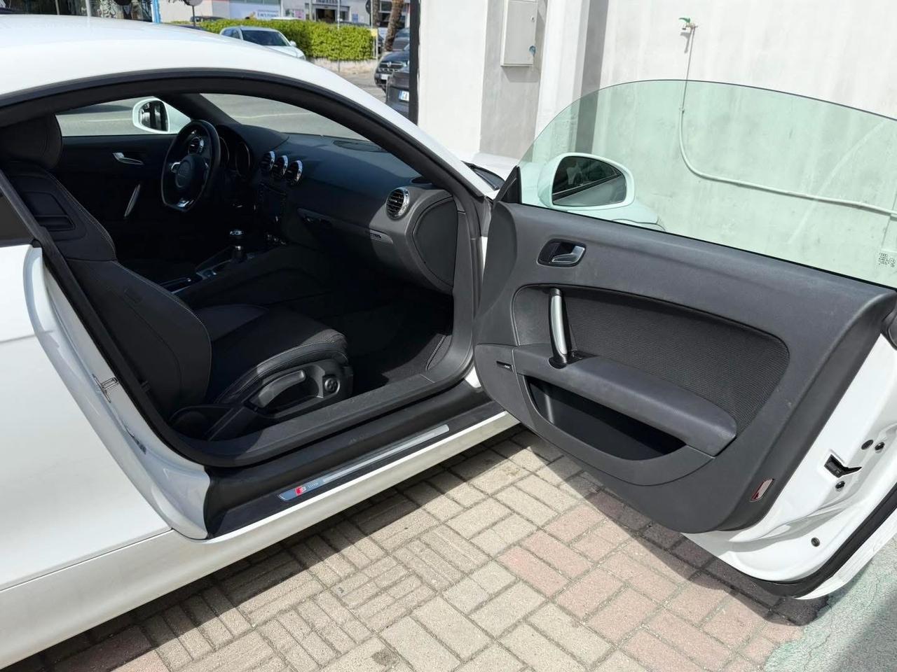 Audi TT 2.0 TDI quattro S-Line