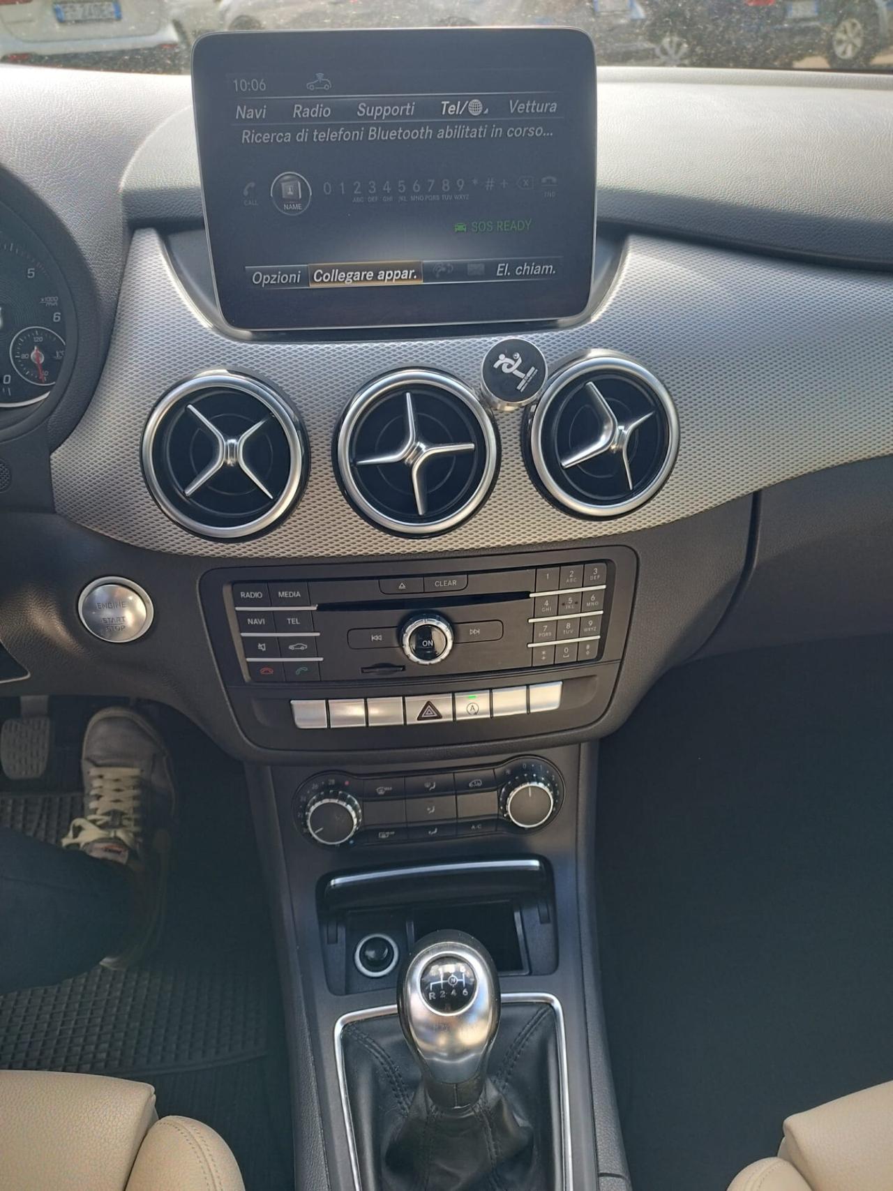 MERCEDES BENZ B 180 D SPORT 2018