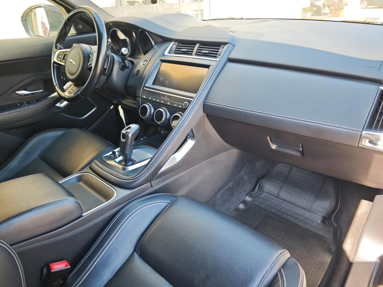 Jaguar E-Pace 2.0D 150 CV AWD aut. R-Dynamic HSE