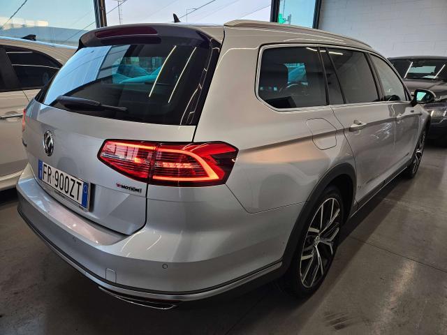 Volkswagen Passat Alltrack 2.0 bitdi 4motion 240cv dsg AUTOMATICO /TAGLIANDI CASA MADRE