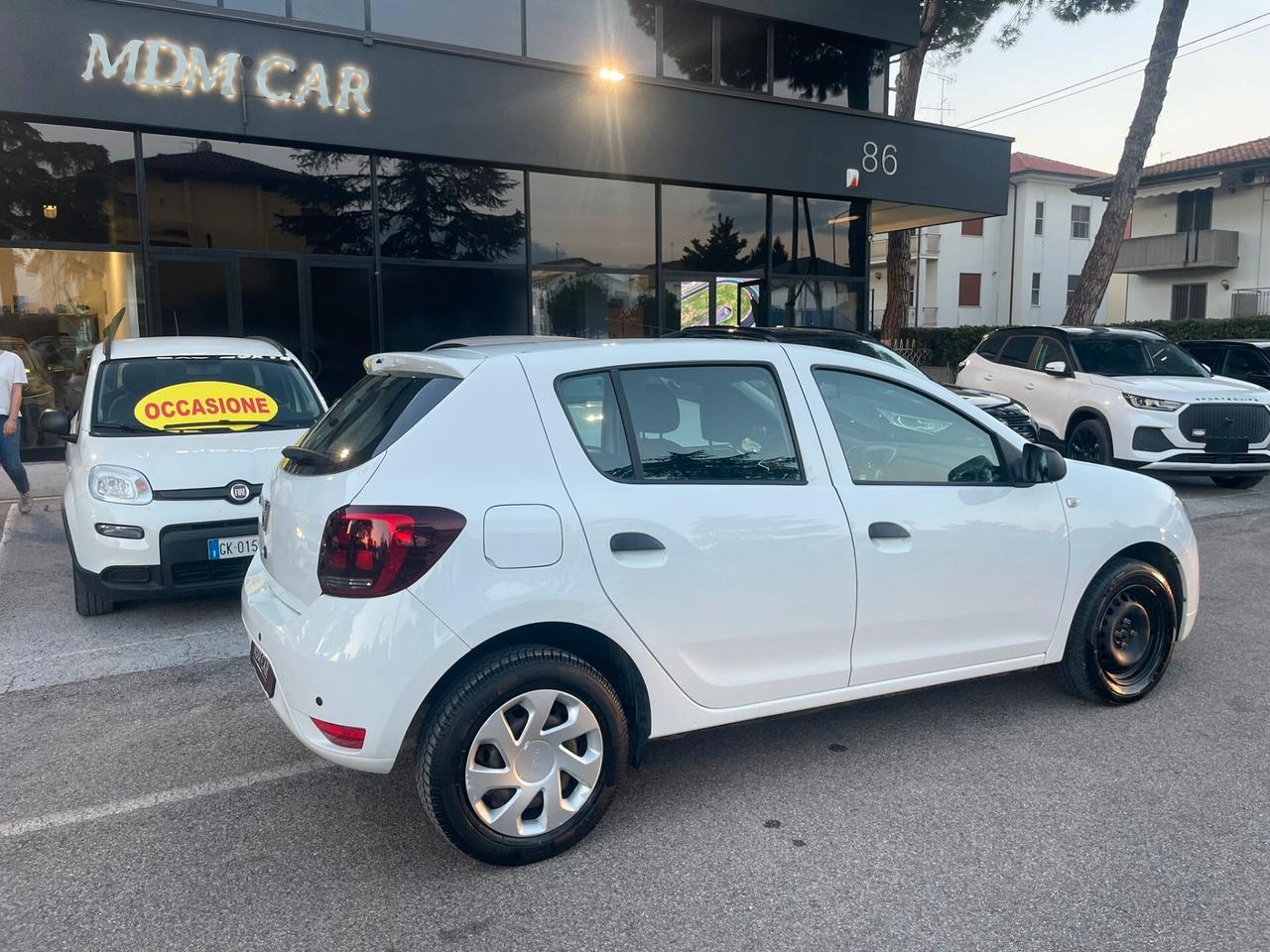 Dacia Sandero 1.0 SCe 12V 75CV *NEOPATENTATI*