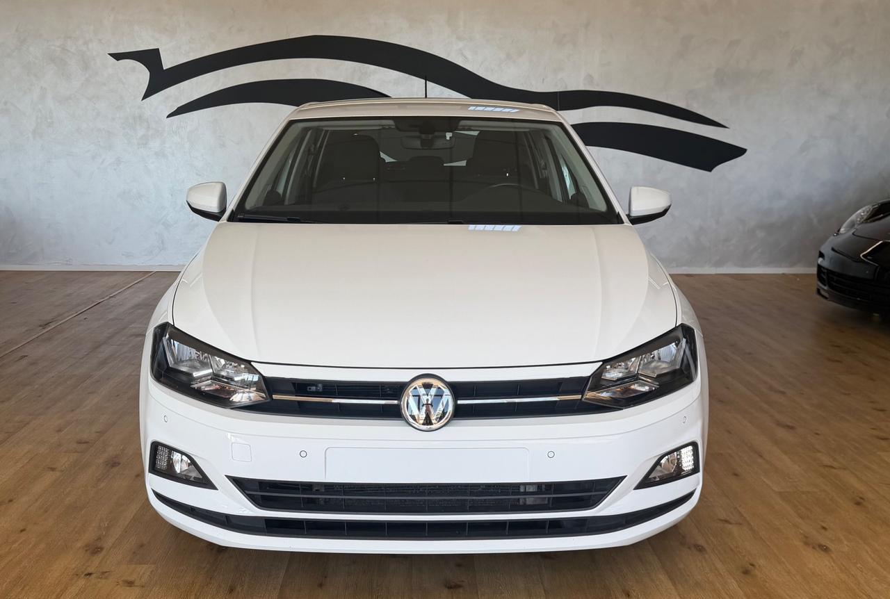 Volkswagen Polo 1.6 busines auto