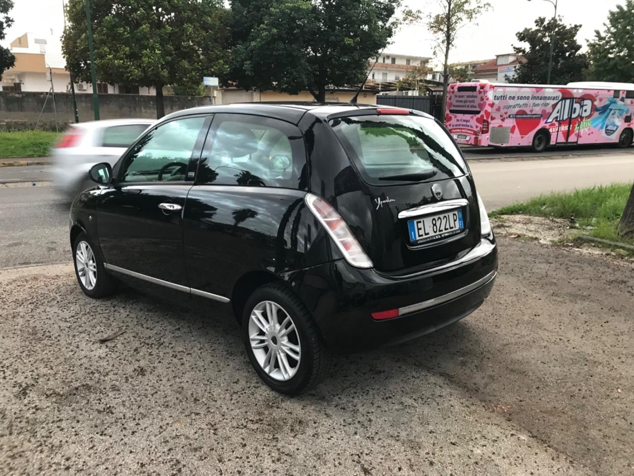 Lancia Ypsilon 1.2 69 CV Unyca ANNO 2012