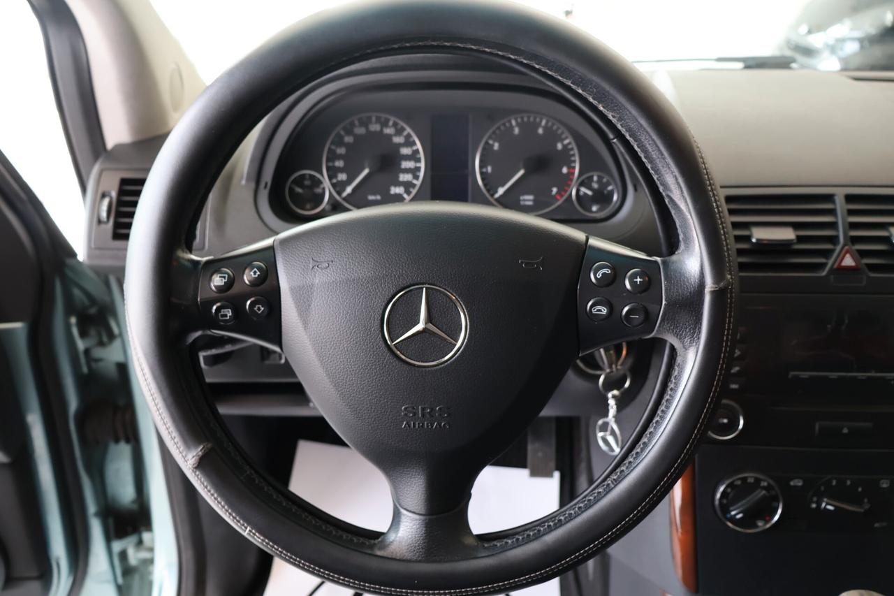 Mercedes - Benz A 200 Avantgarde 136cv