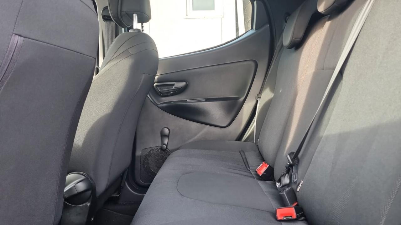 Lancia Ypsilon 1.2 69 CV 5 porte GPL Ecochic Monogram