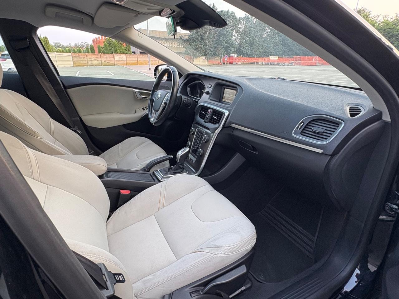 Volvo V40 2.0 D3 150 Geartronic perfetta