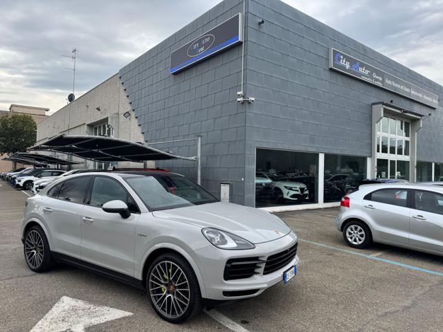 PORSCHE Cayenne Coupé 3.0 V6 E-Hybrid FULL OPT.