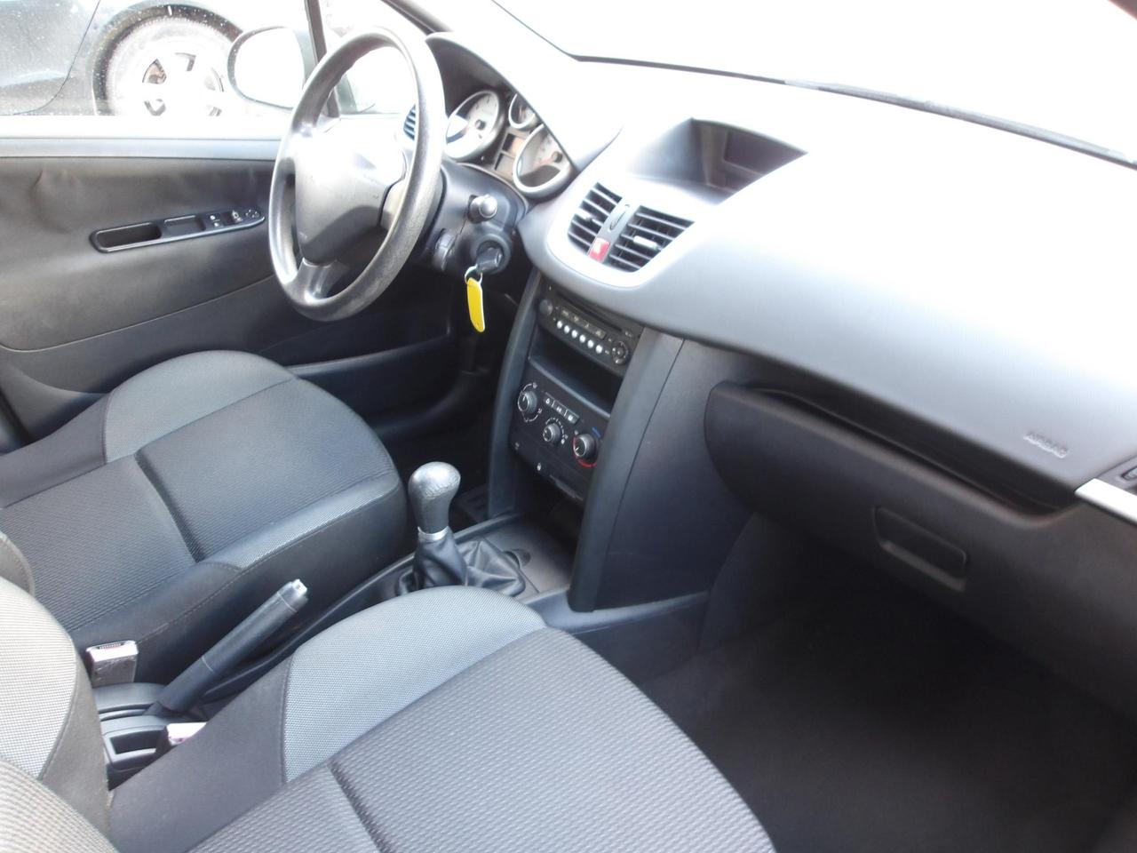 Peugeot 207 5 Porte 207 5p 1.4 vti 16v X-Line FL