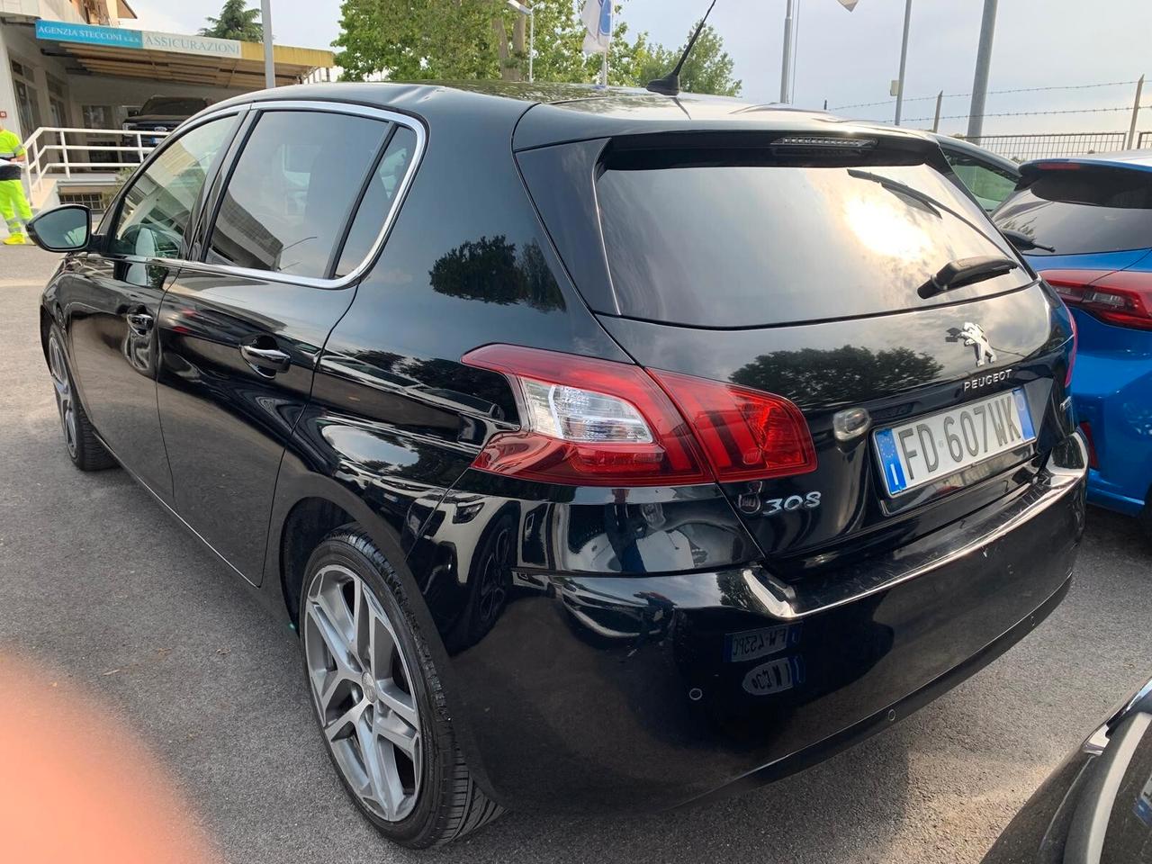 Peugeot 308 BlueHDi 120 S&S Allure