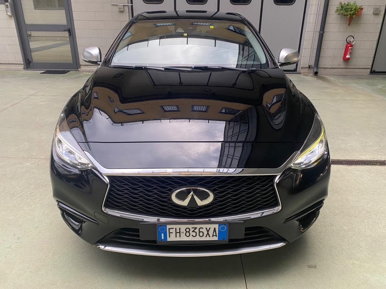 Infiniti Q30 1.5 diesel Premium Tech