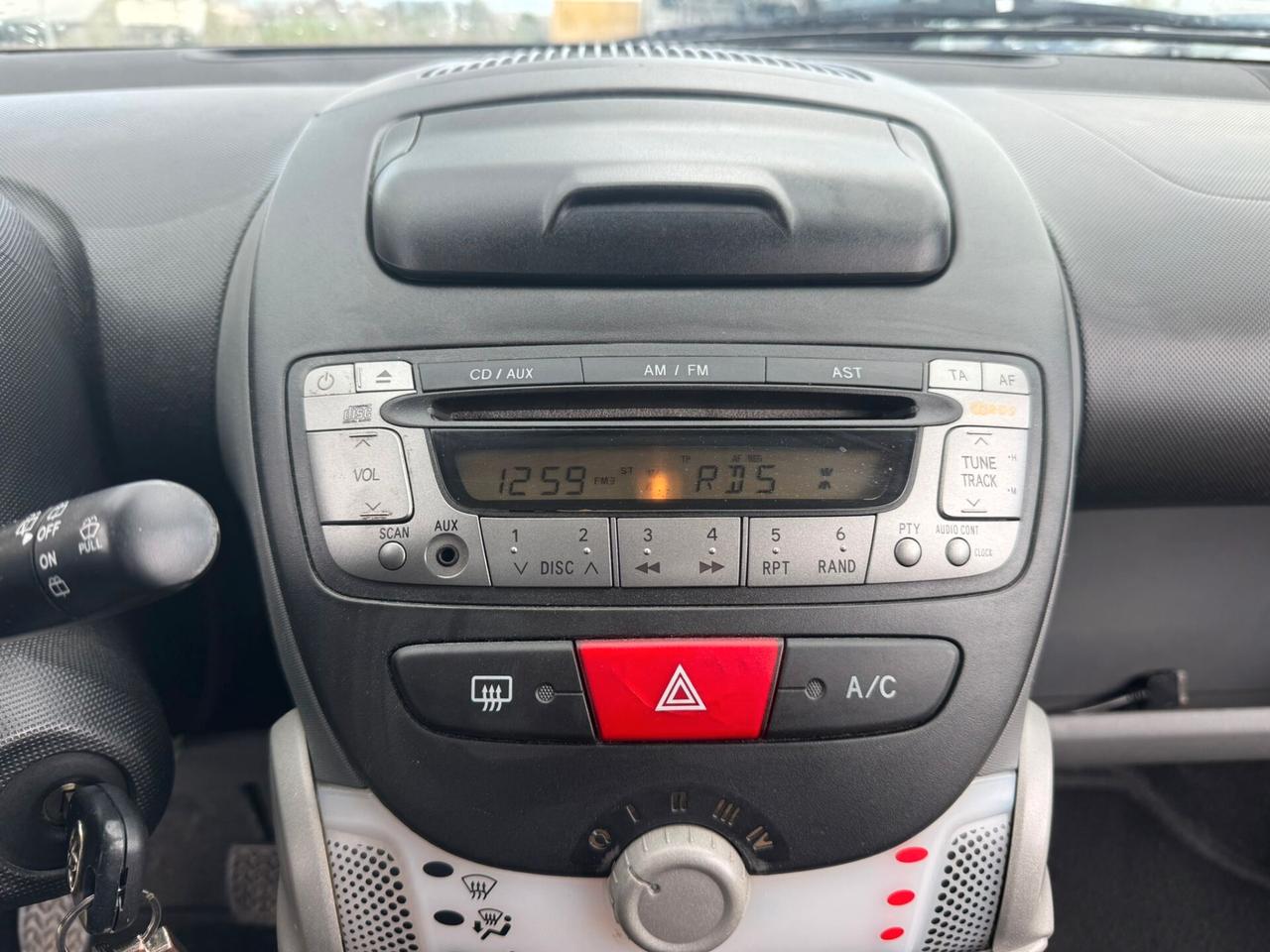 Toyota Aygo 1.0 Benz 5porte 11 SOLO 118.000 KM