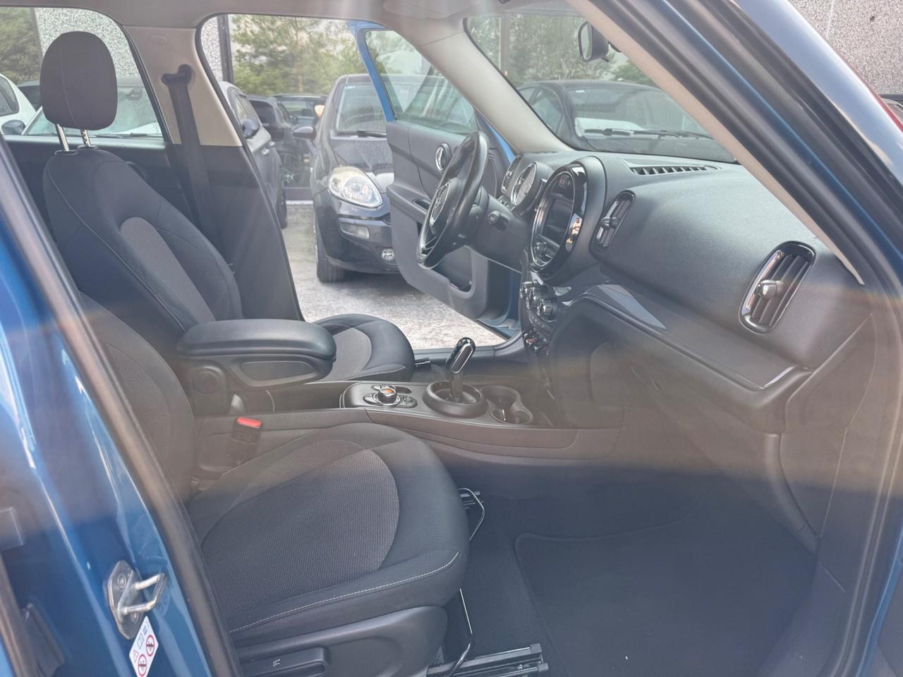 Mini Cooper D Countryman Mini 2.0 Cooper D Business Countryman Automatica