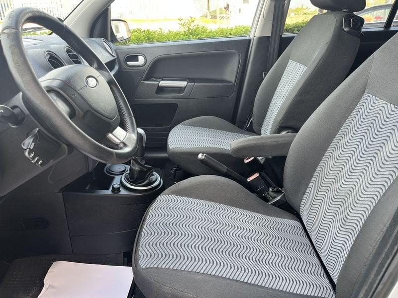 Ford Fusion 1.4 TDCi Titanium-CLIMA DIGITALE/BLUETOOTH