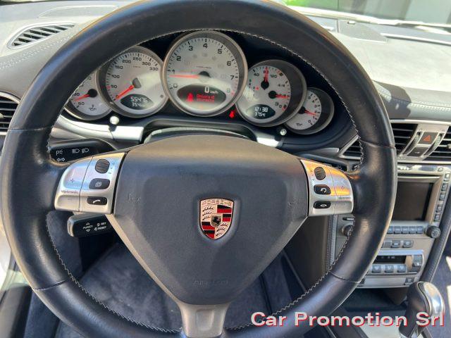 PORSCHE 911 Carrera 4S Coupé