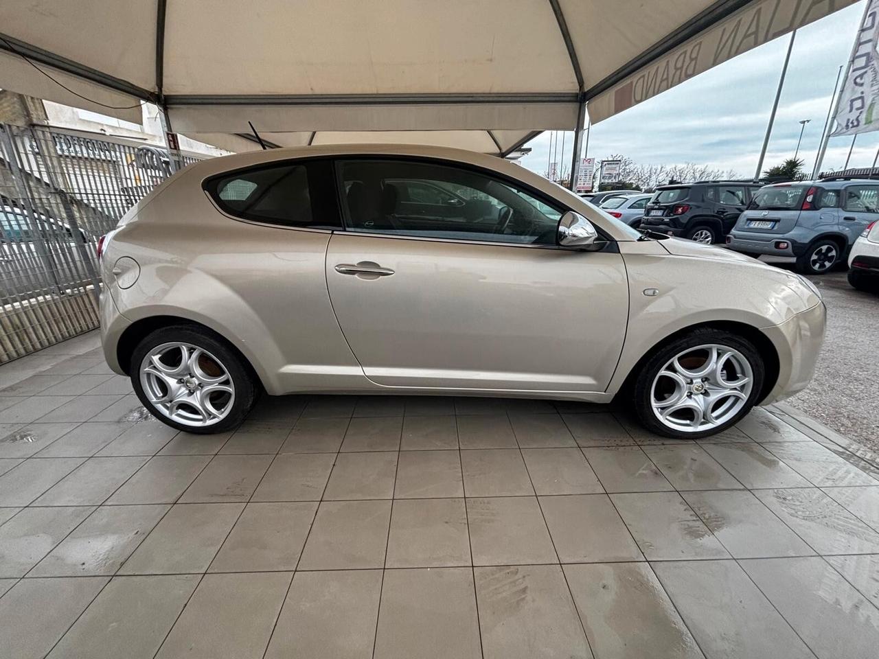 Alfa Romeo MiTo 1.3 JTDm 16V 90 CV Distinctive Sport Pack