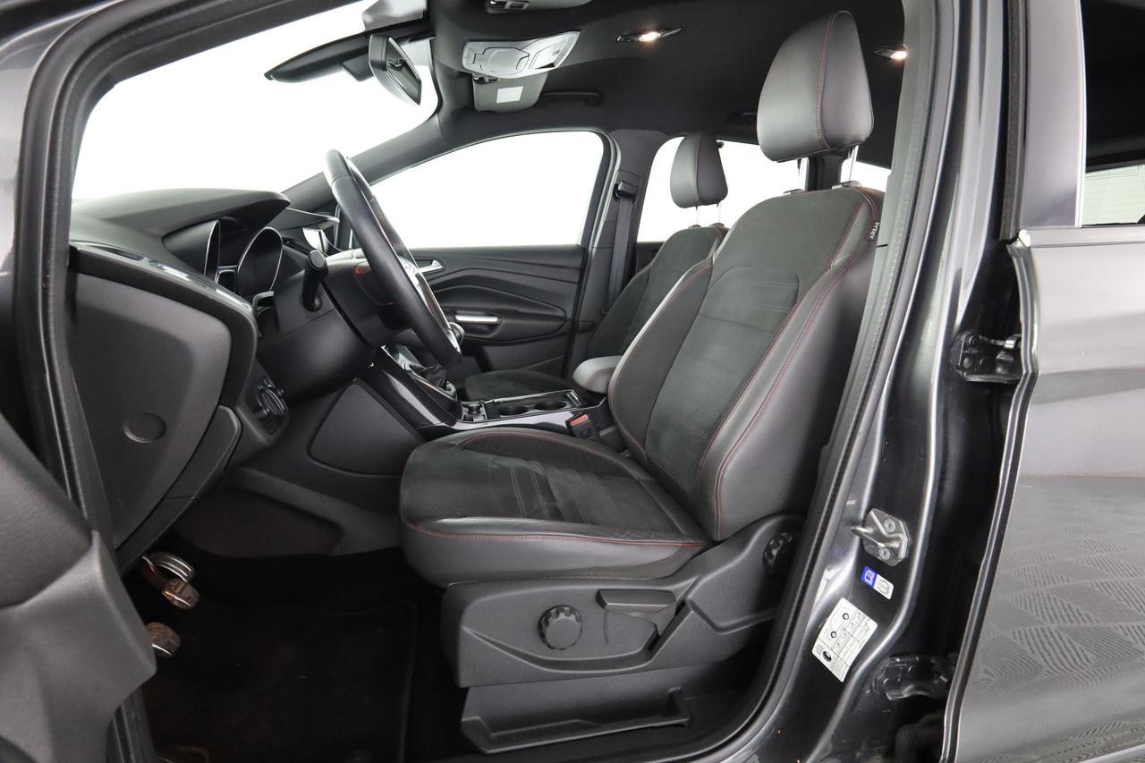 FORD Kuga 2ª serie Kuga 1.5 TDCI 120 CV S&S 2WD ST-Line