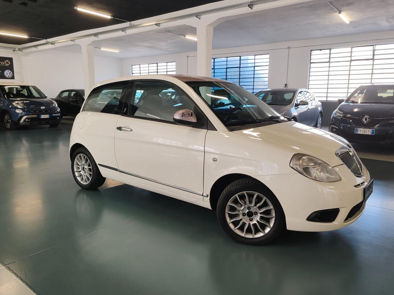 Lancia Ypsilon 1.2 69 CV Gpl