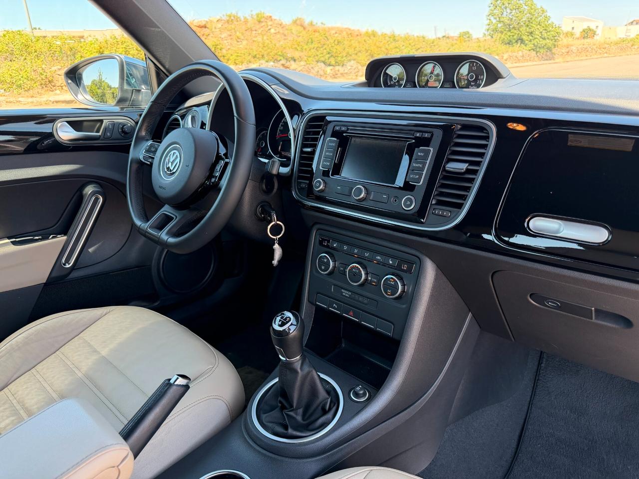Volkswagen Maggiolino CABRIO 1.6 TDI 105cv 50s ANNIVERSARIO