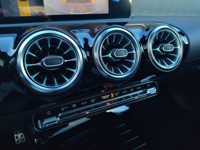 MERCEDES-BENZ CLA 200 d Automatic Shooting Brake Premium Luxury Pack