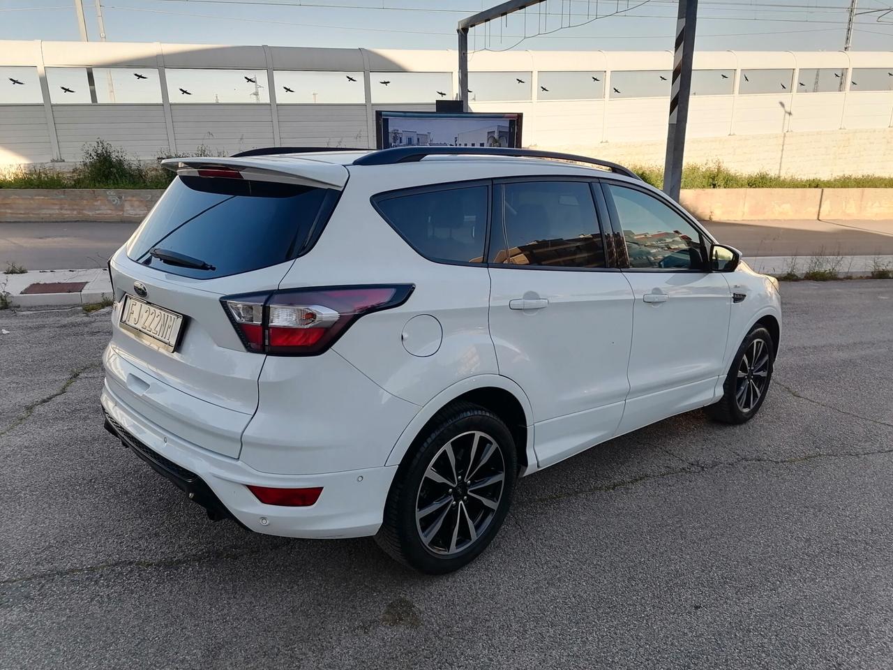 Ford Kuga 1.5 TDCI 120 CV ST-LINE 2017