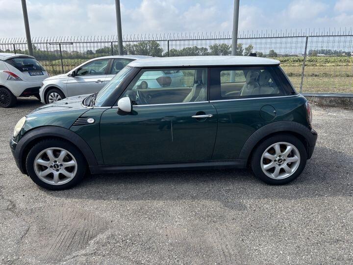 Mini 1.4 16V One Chili