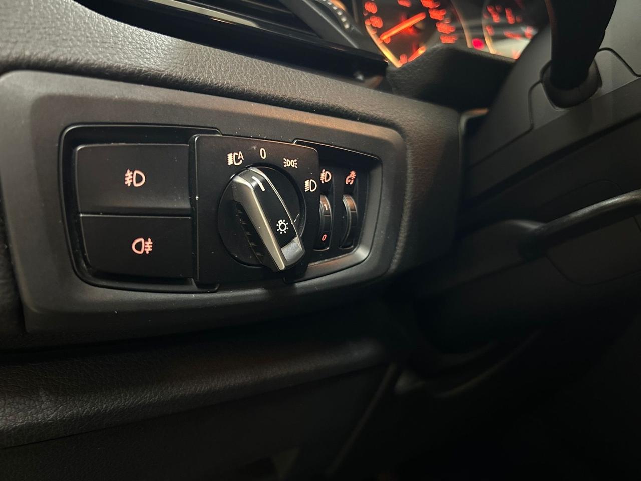 Bmw 2er Active Tourer 218d Advantage