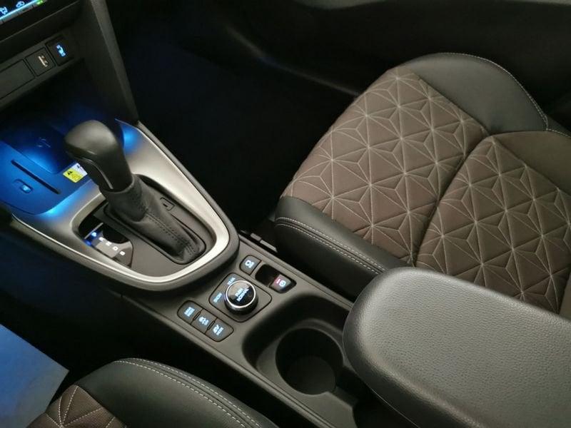 Toyota Yaris Cross TOYOTA 1.5 Hybrid 5p. E-CVT AWD-i Lounge