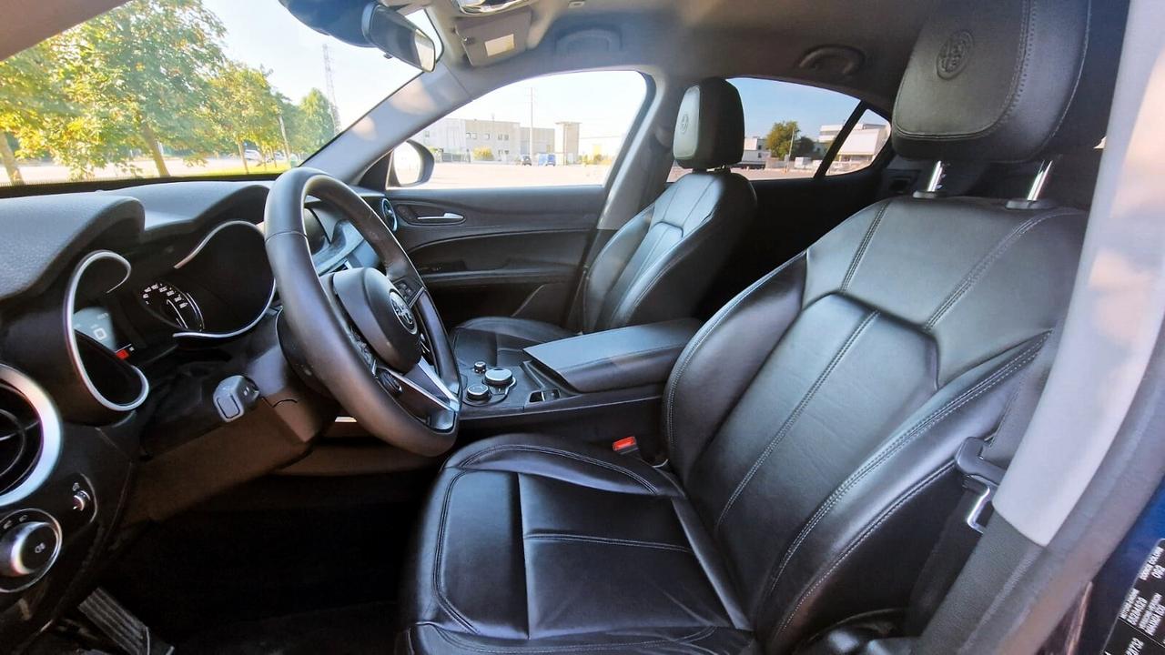 Alfa Romeo Stelvio 2.2 Turbodiesel 180 CV AT8 Q4 Business