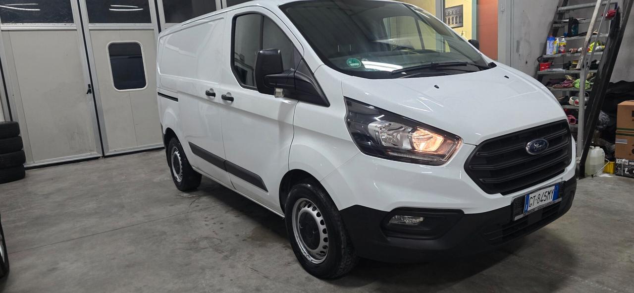 Ford Tourneo Custom 320 2.0 TDCi 130CV PC Trend