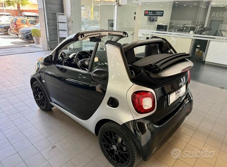 Smart ForTwo 0.9 Turbo 90 CV twinamic cabrio Passion 2018