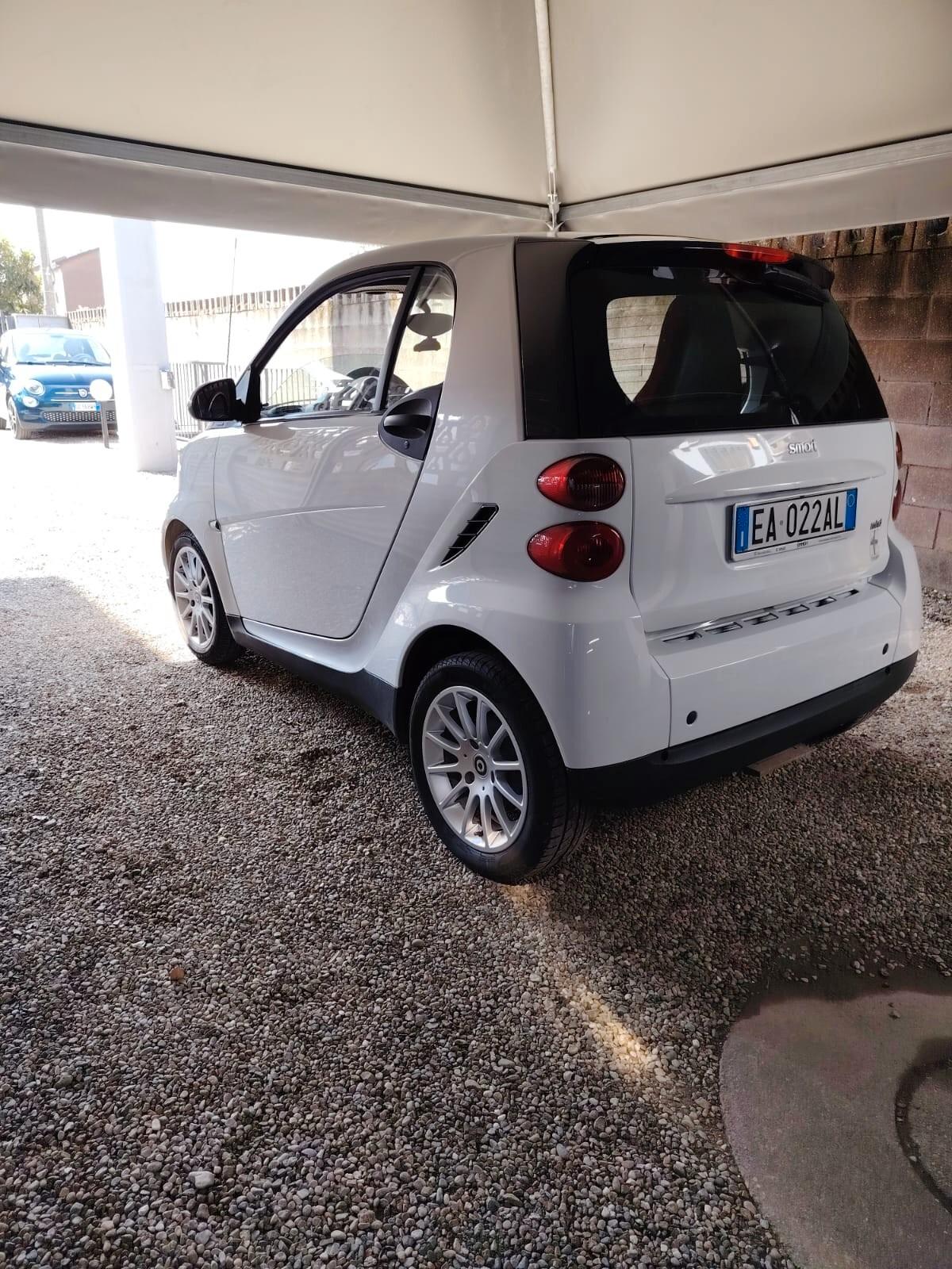 Smart ForTwo 1000 52 kW coupé passion