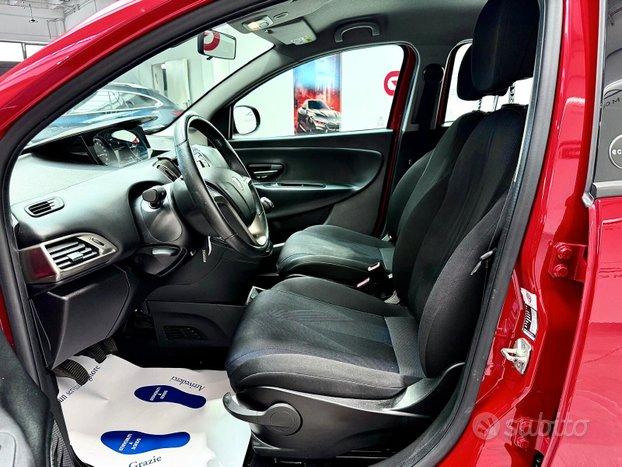 Lancia Ypsilon 1.0 FireFly 5 porte S&S Hybrid Ecoc