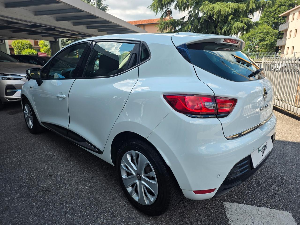 Renault Clio 0.9 TCE 75cv Moschino / UNICOPROPRIETARIO