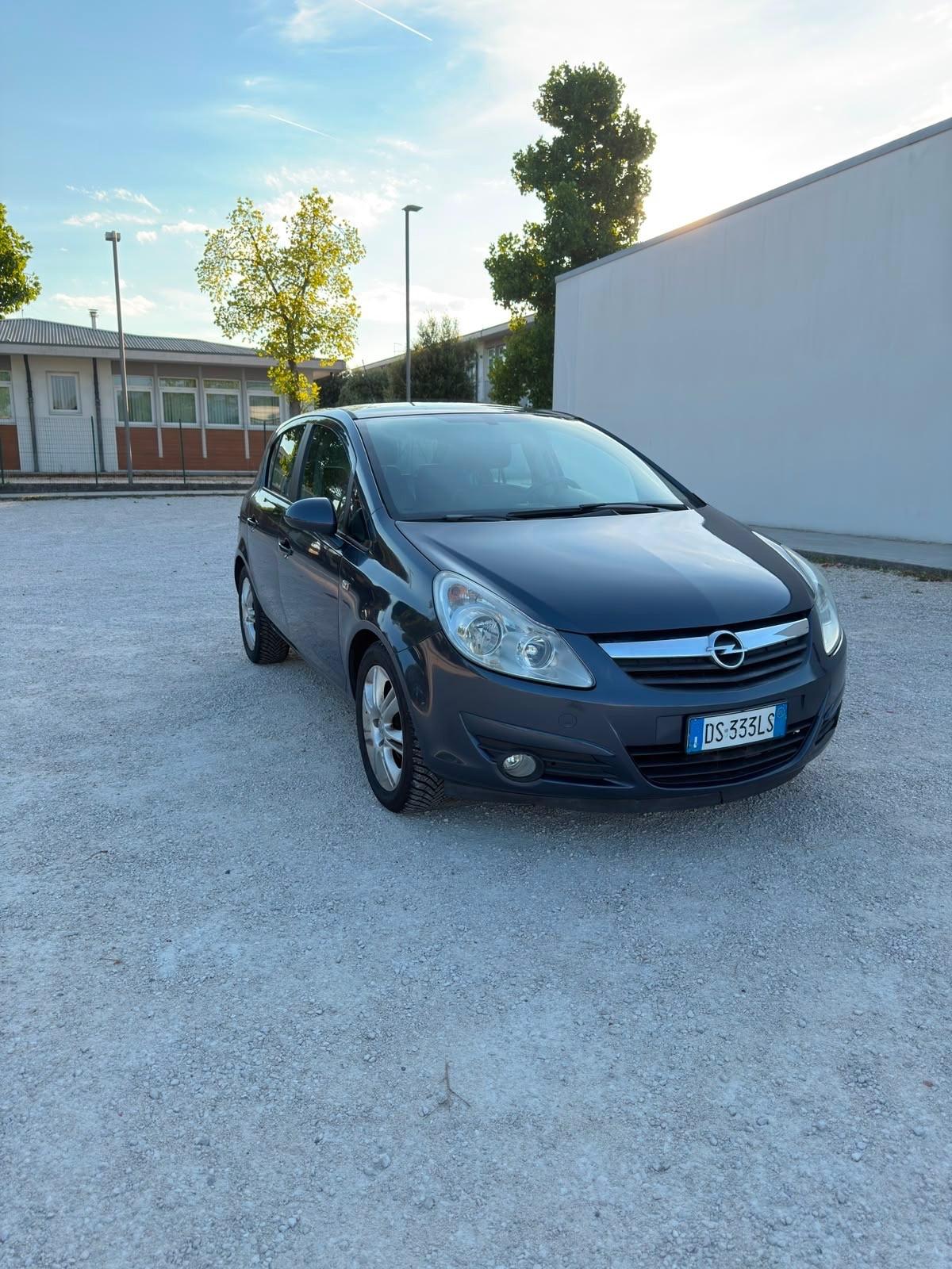 Opel Corsa 1.2 benzina soli 128.000km