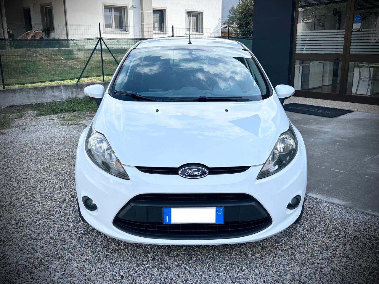 Ford Fiesta 1.2 82CV 5 porte