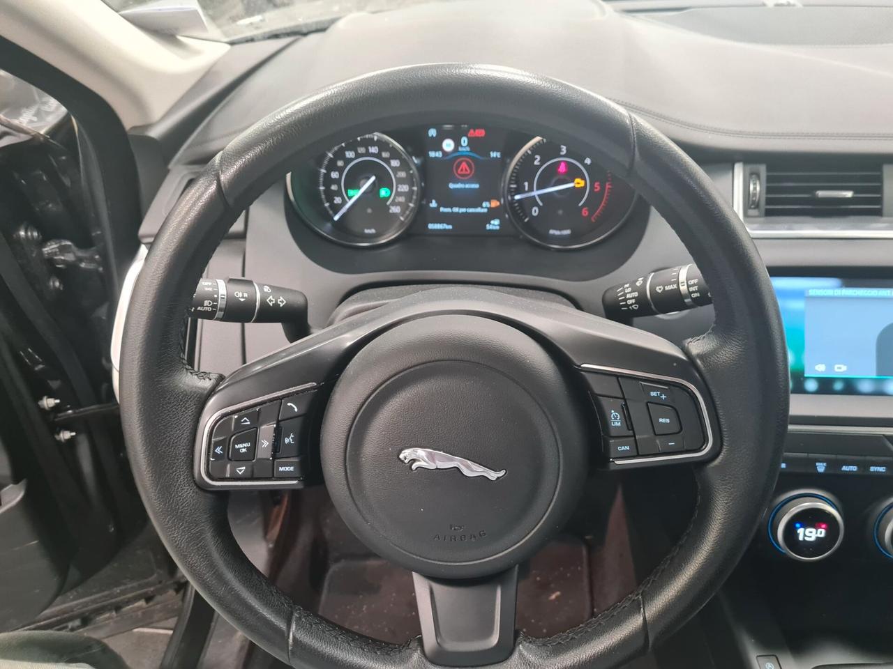 Jaguar E-Pace 2.0D 180 CV AWD