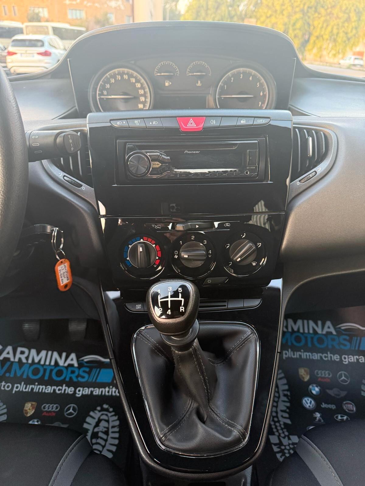 Lancia Ypsilon COME NUOVA PRONTA ALL'USO