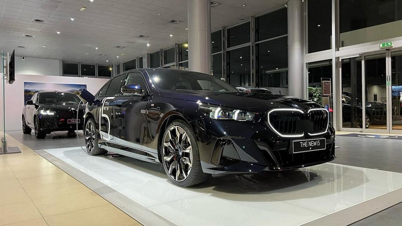 BMW BMW i5 eDrive40 Berlina