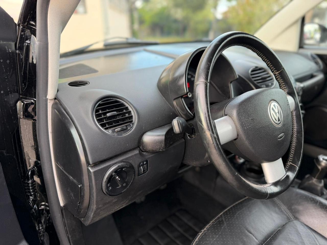 Volkswagen New Beetle 1.4 16V Cabrio
