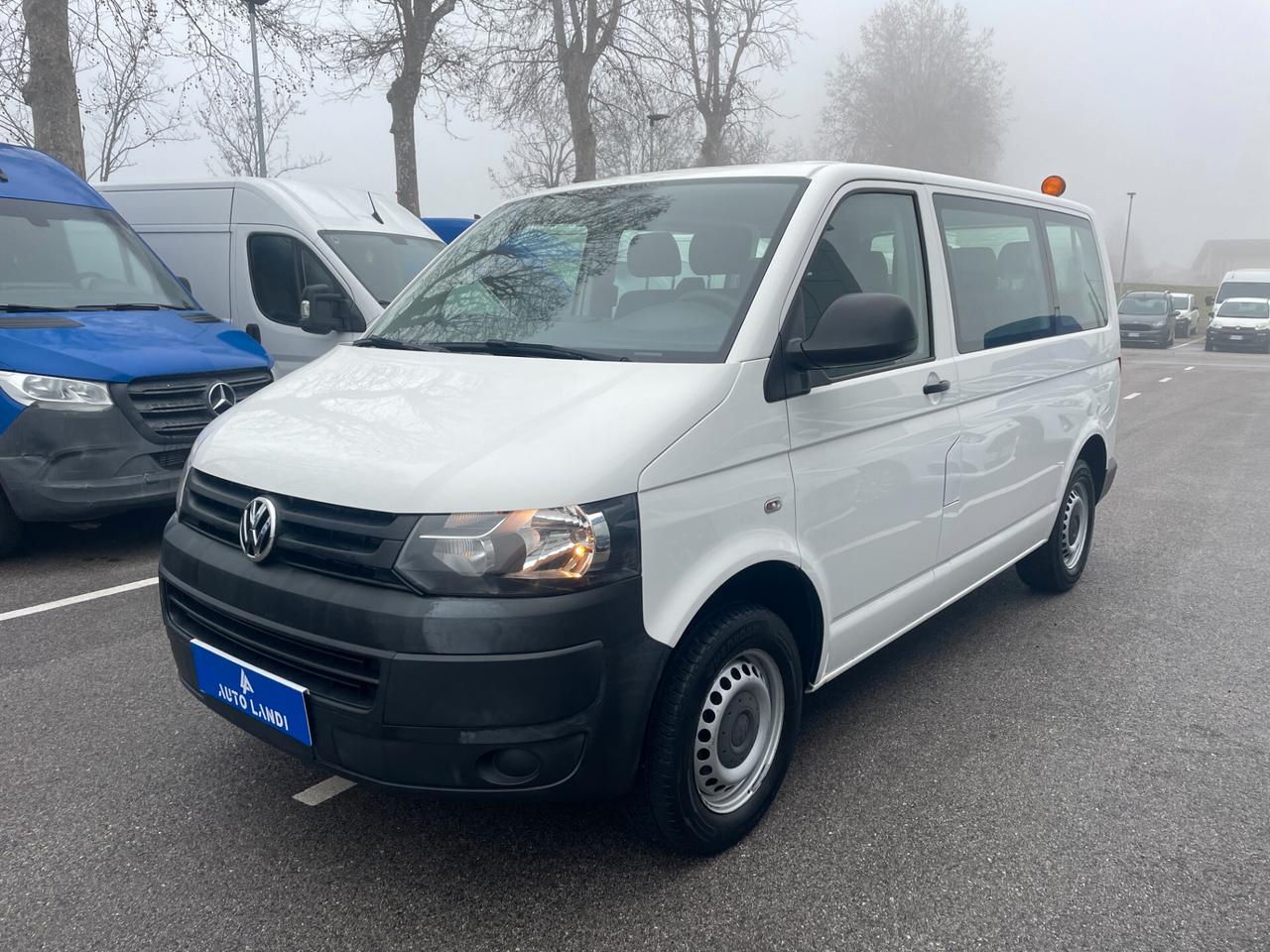 Volkswagen T5 Transporter 262.0 tdi 84cv Economy 9 POSTI