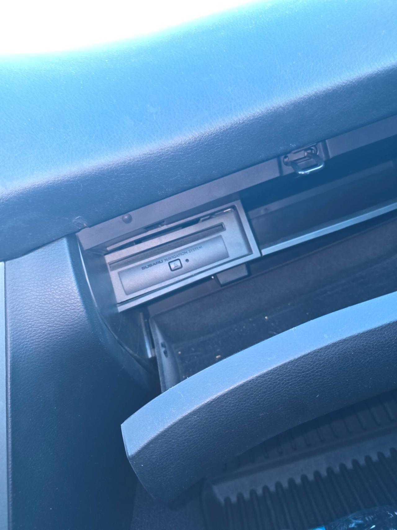 Subaru OUTBACK 3.0R 24V AT ZN