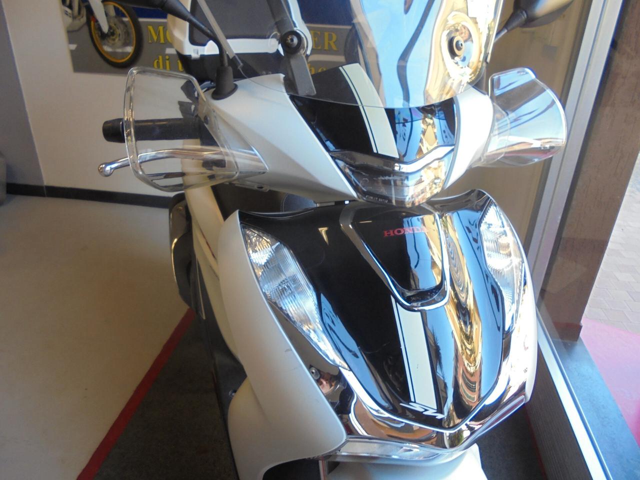 Honda SH 150 SPORT ABS + TCS