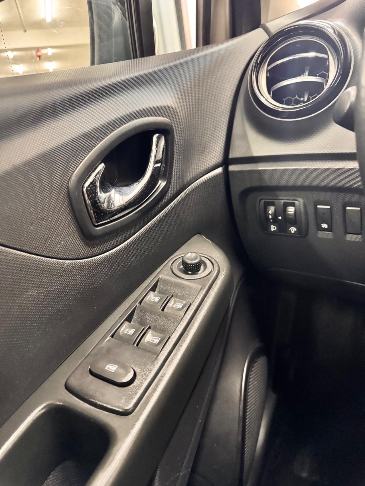 Renault Captur 1.5 DCi 90 Cv S&S 90.000 Km - 2015