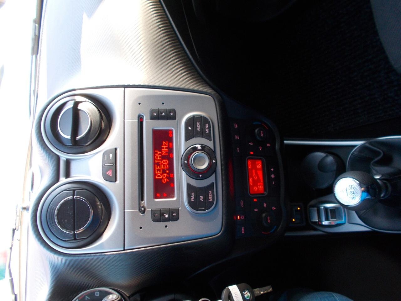 Alfa Romeo MiTo 1.4 T 120 CV GPL Distinctive Sport Pack