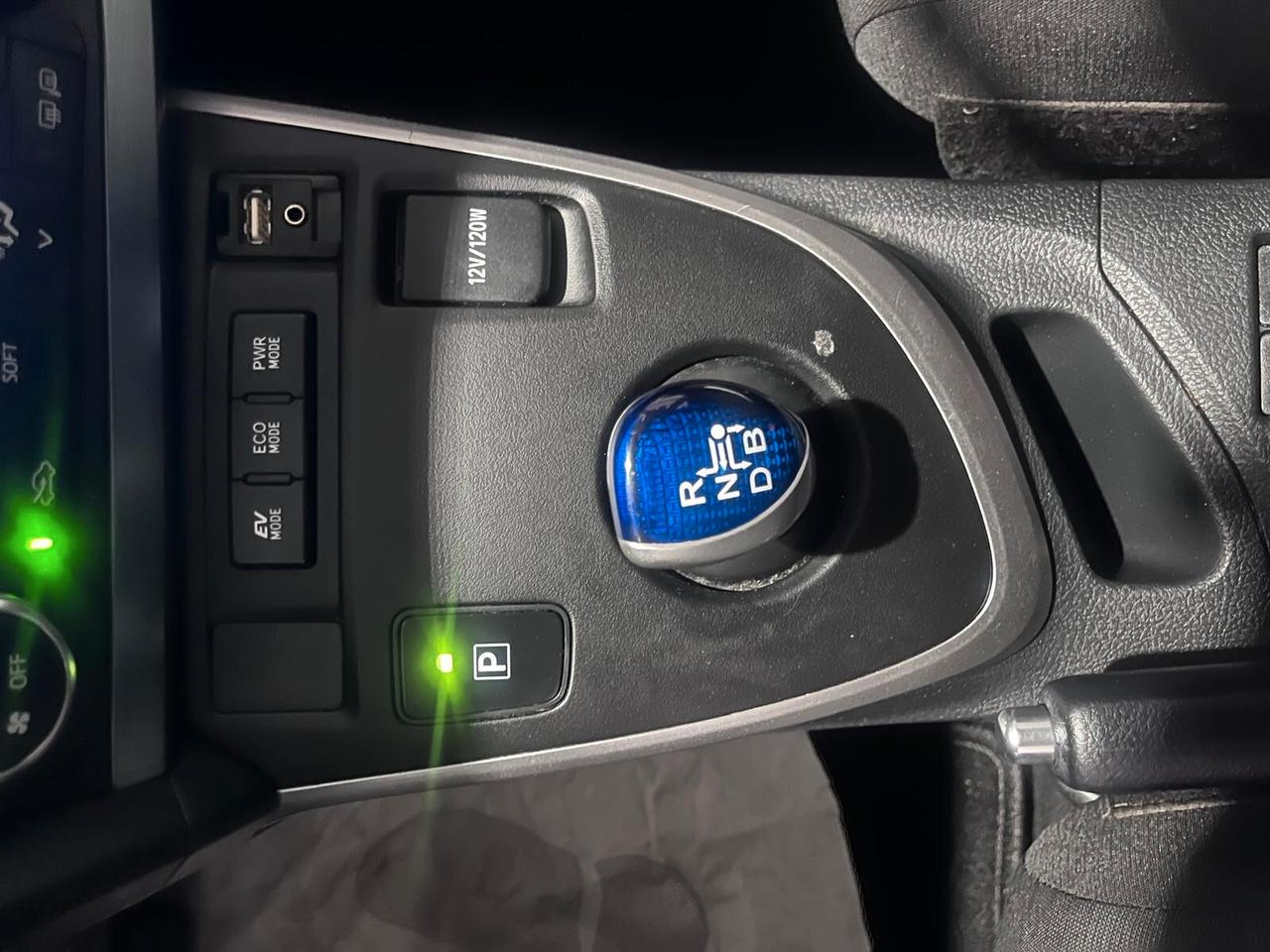 Toyota Auris 1.8 Hybrid Active Plus