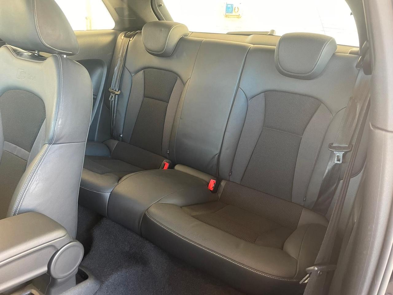 Audi A1 SPB 1.6 TDI S line edition plus 3P