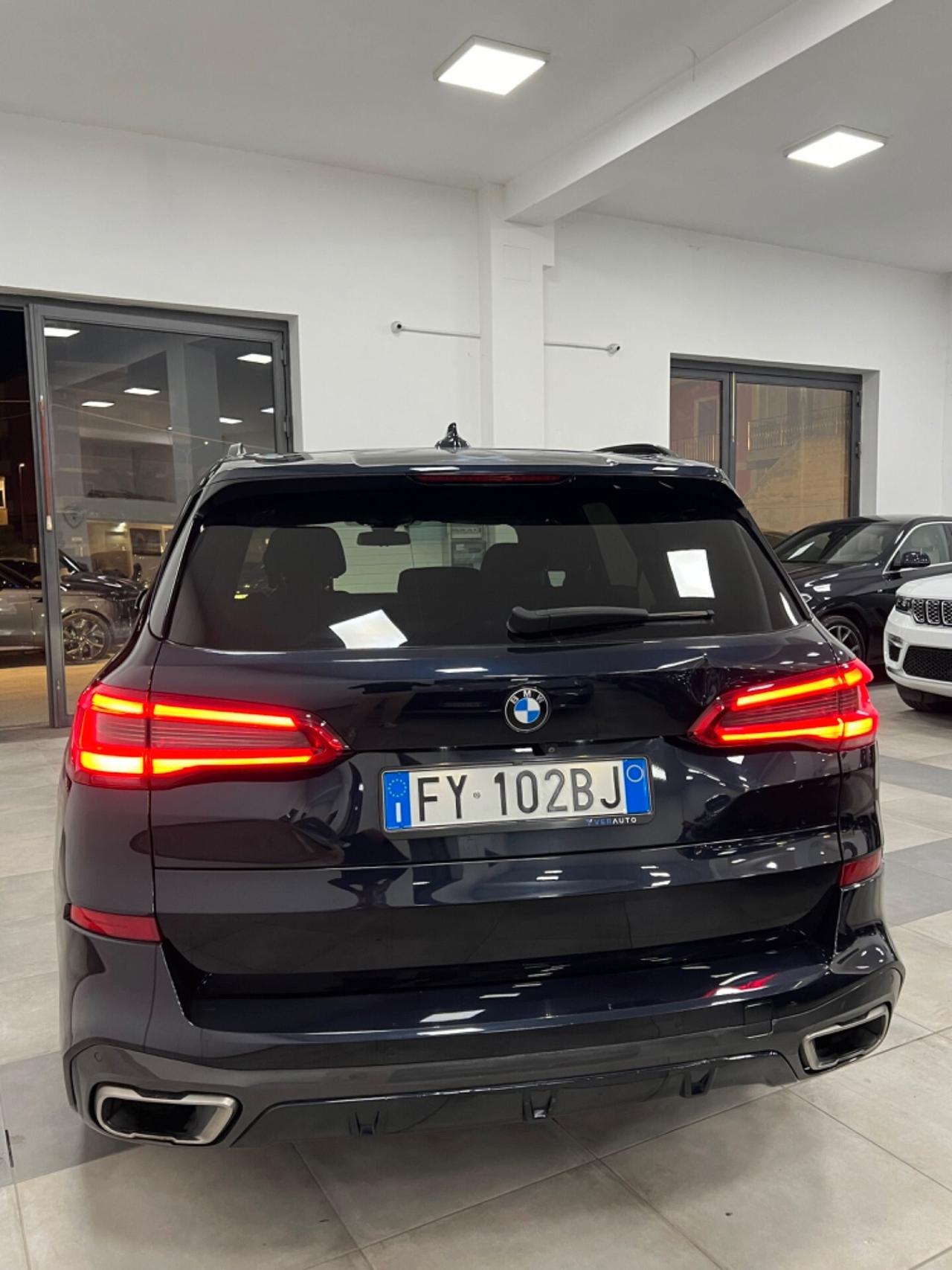 BMW X5 M 50d 7posti possibilità noleggio no scoring